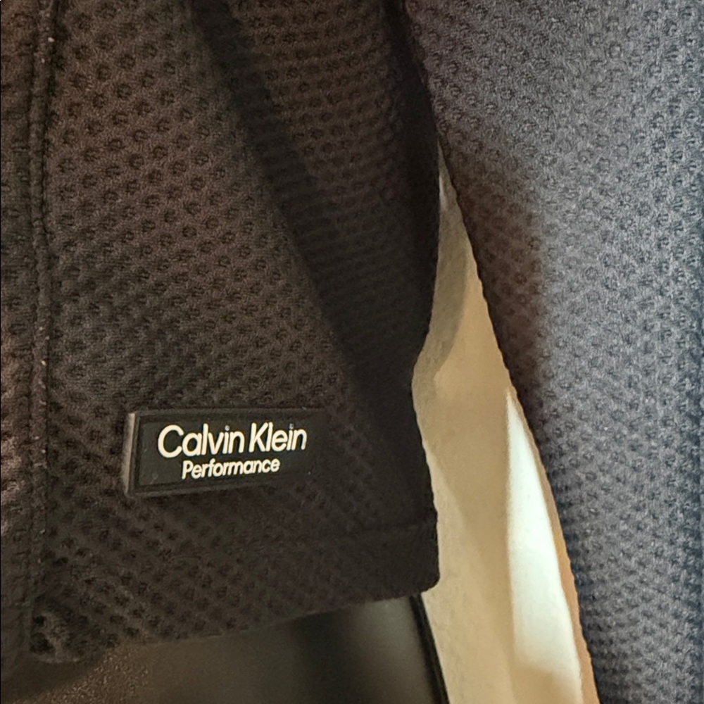 Top - Picture 2 of 10